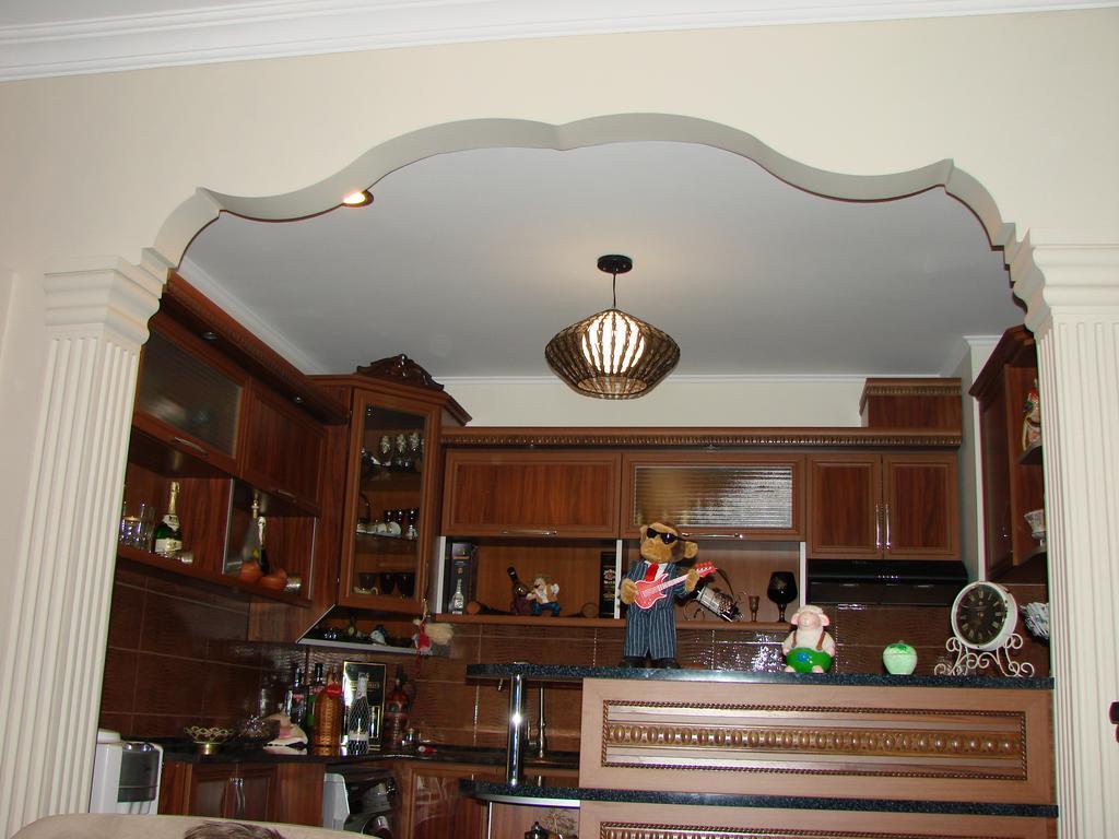 Gigi Apartments Батуми Стая снимка