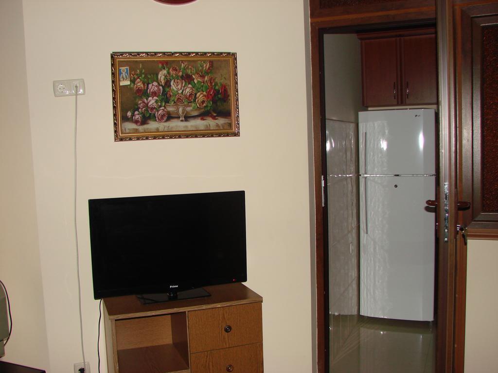 Gigi Apartments Батуми Екстериор снимка