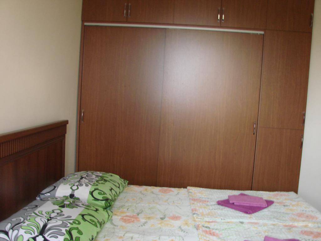 Gigi Apartments Батуми Екстериор снимка