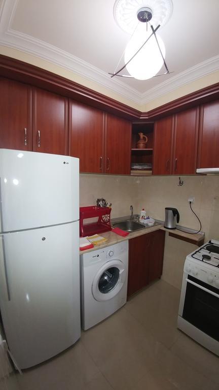 Gigi Apartments Батуми Екстериор снимка
