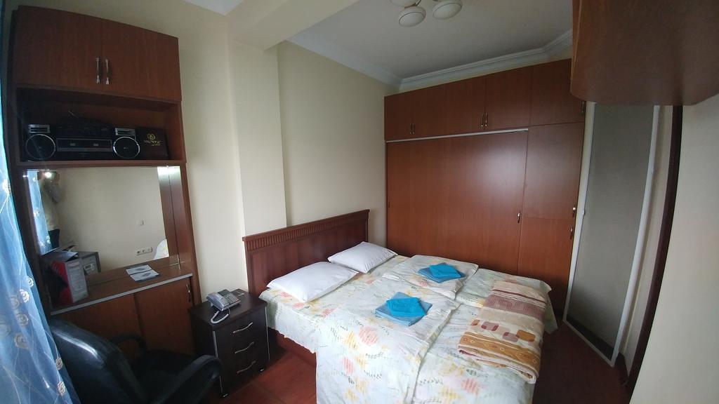 Gigi Apartments Батуми Екстериор снимка