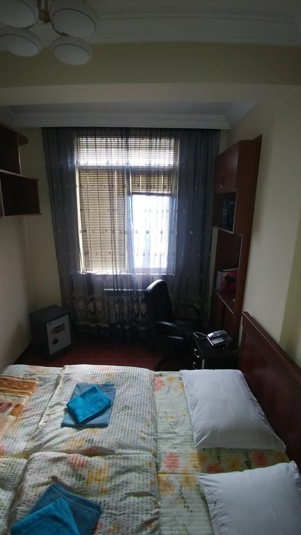 Gigi Apartments Батуми Екстериор снимка