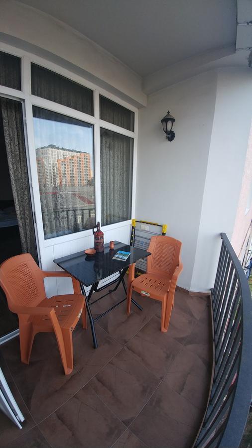 Gigi Apartments Батуми Екстериор снимка
